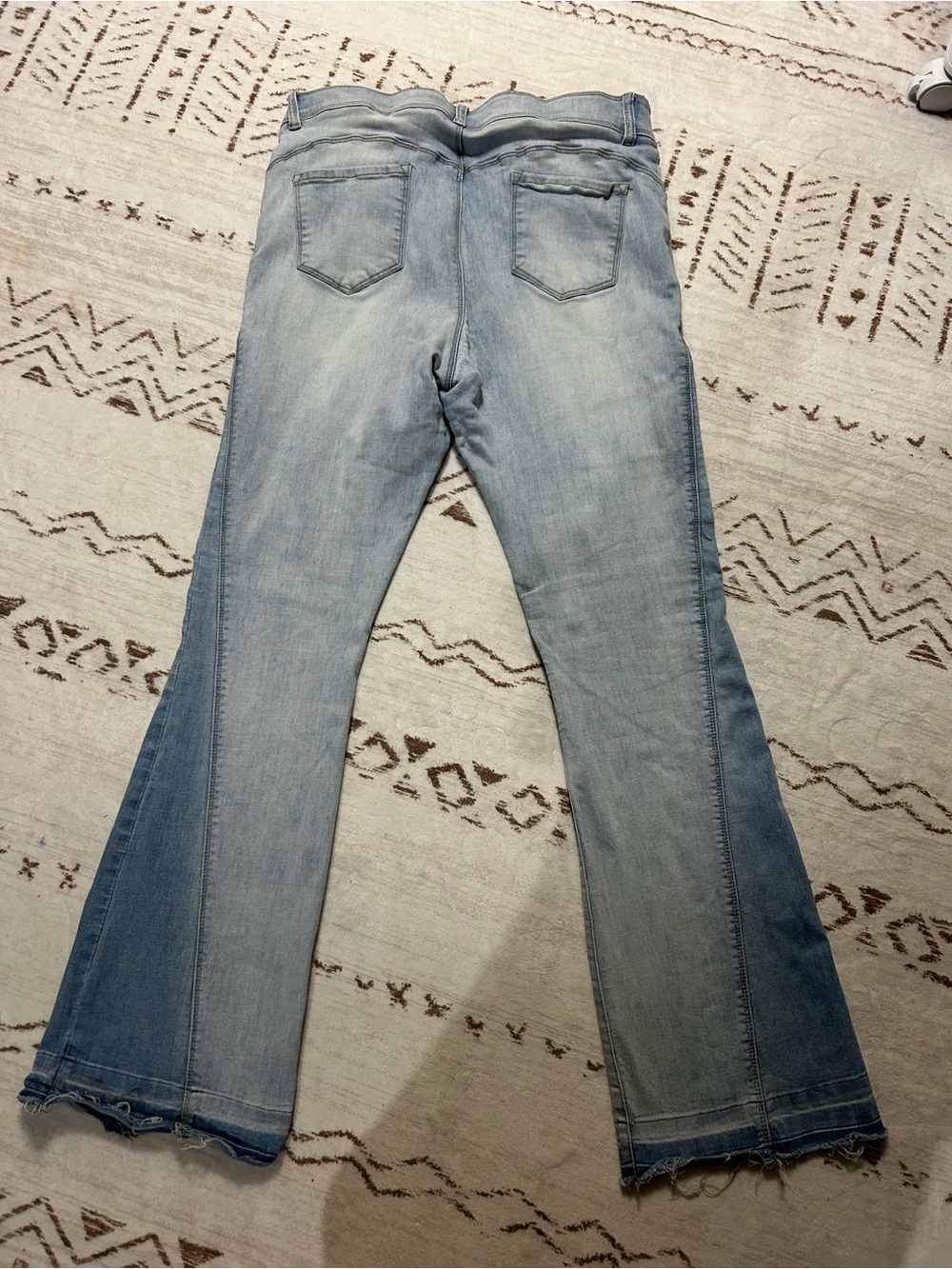 Coco + Carmen Light Wash Wide Leg Flare Jeans Large Stretch Denim Boho Casual - Picture 4 of 5